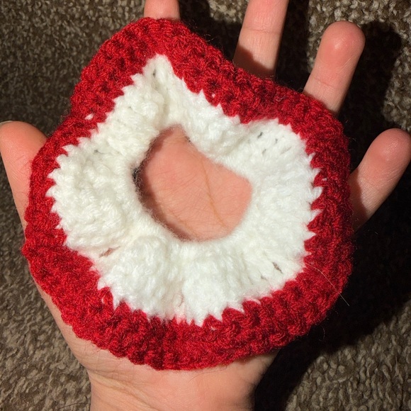 Red and White Crochet Hair Scrunchie - Picture 4 of 6
